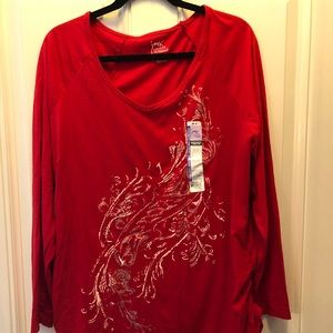 Women’s long sleeve